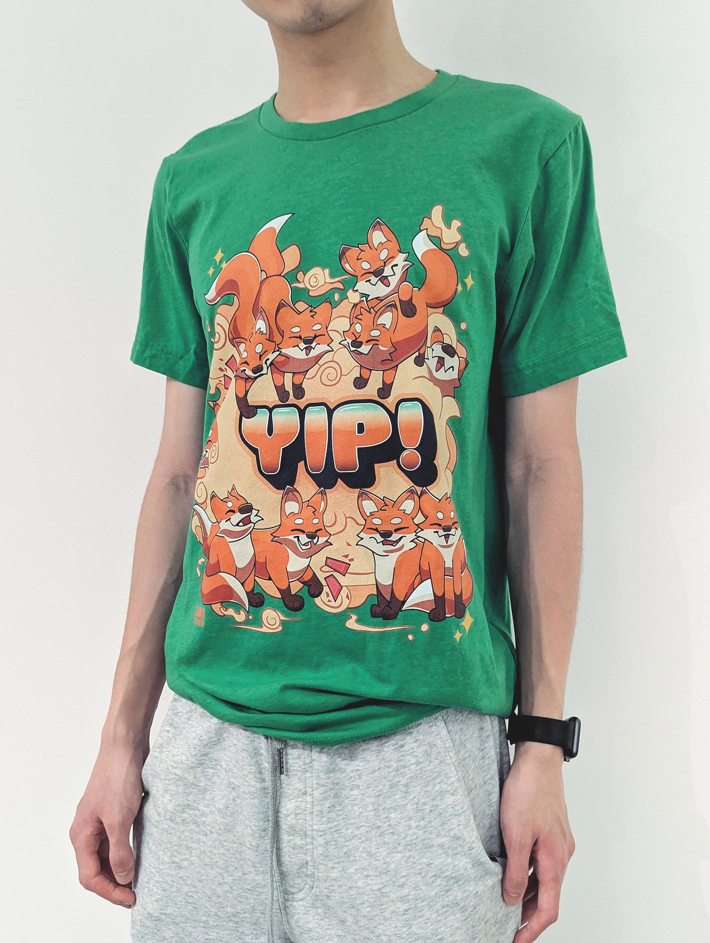 FOXES GO YIP TEE